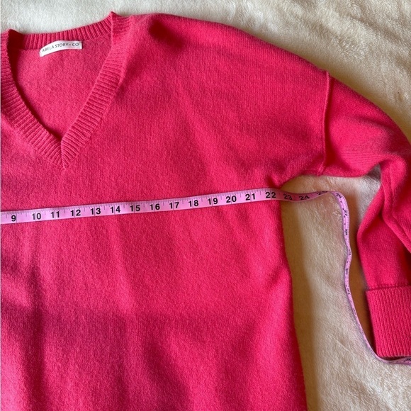 Abela V neck sweater cuffed sleeves, soft material,winter size Small Coral - Picture 11 of 13